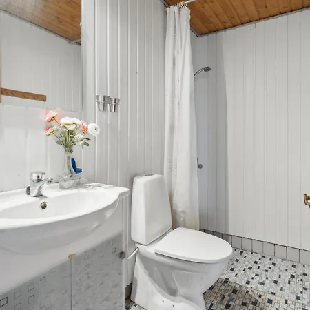 Feriehus 2 Bedroom Beautiful In Sydals