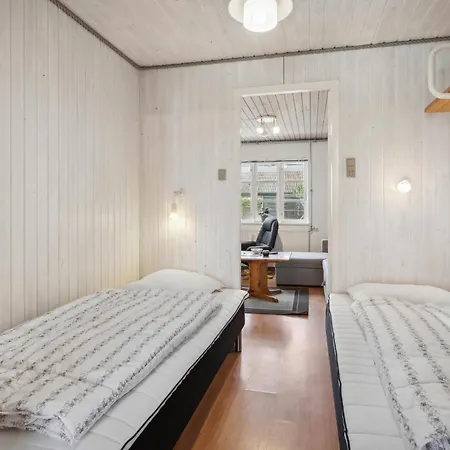 2 Bedroom Beautiful In Sydals Feriehus *